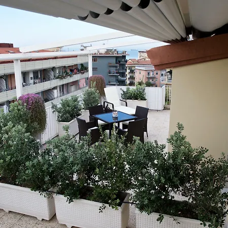 Bed & Breakfast Le Terrazze 2*